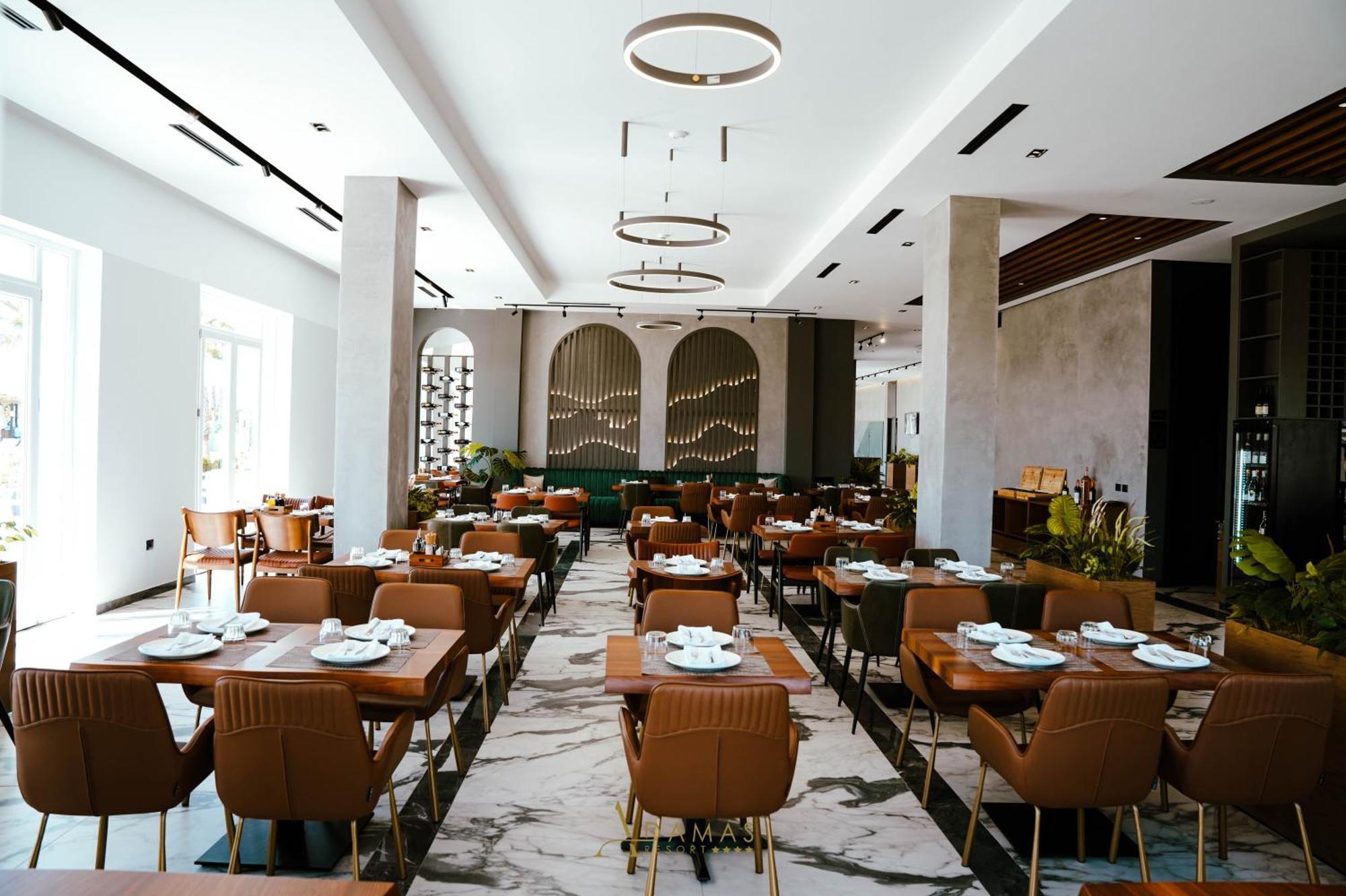 Adamas Resort & Hotel Lezhe Bagian luar foto