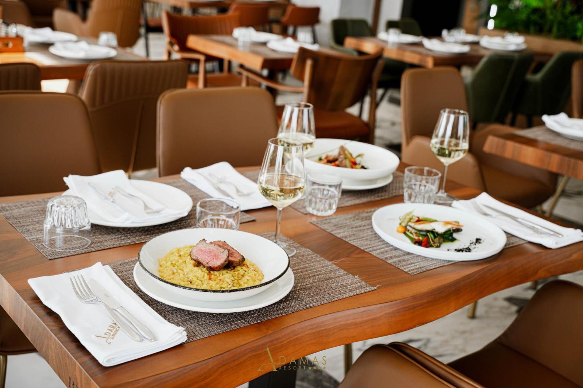 Adamas Resort & Hotel Lezhe Bagian luar foto
